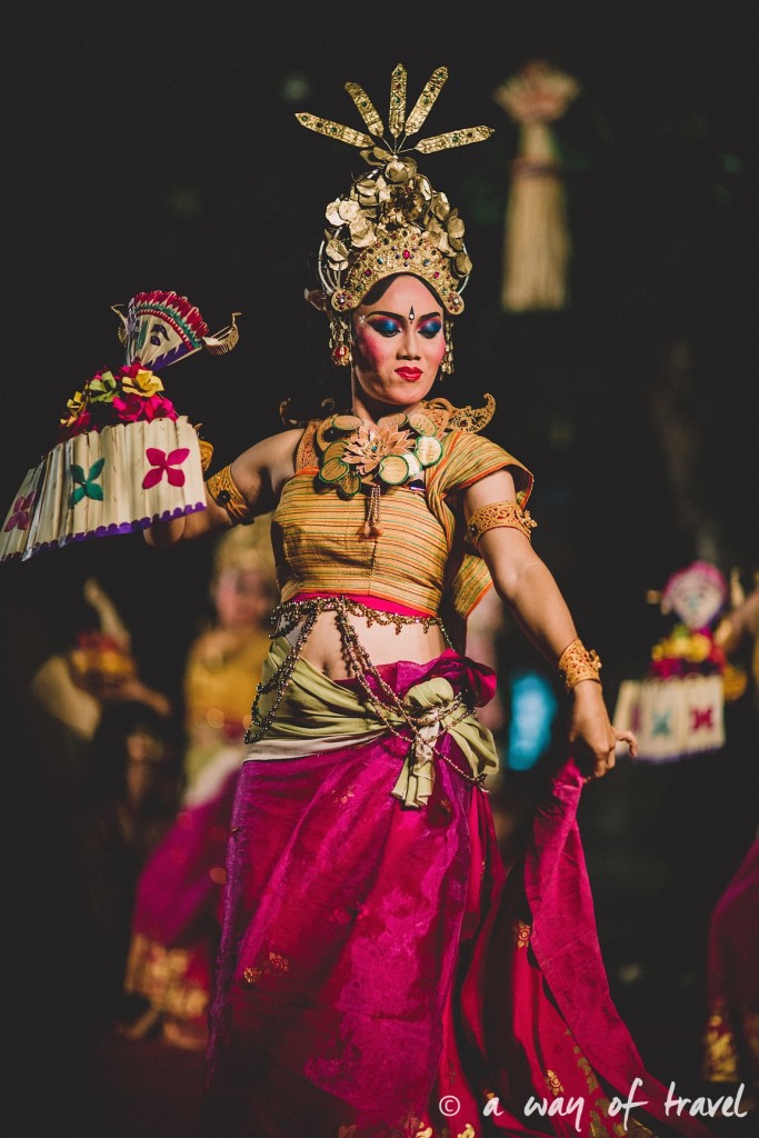Indonesia Bali quoi faire visit Ubud danseuse