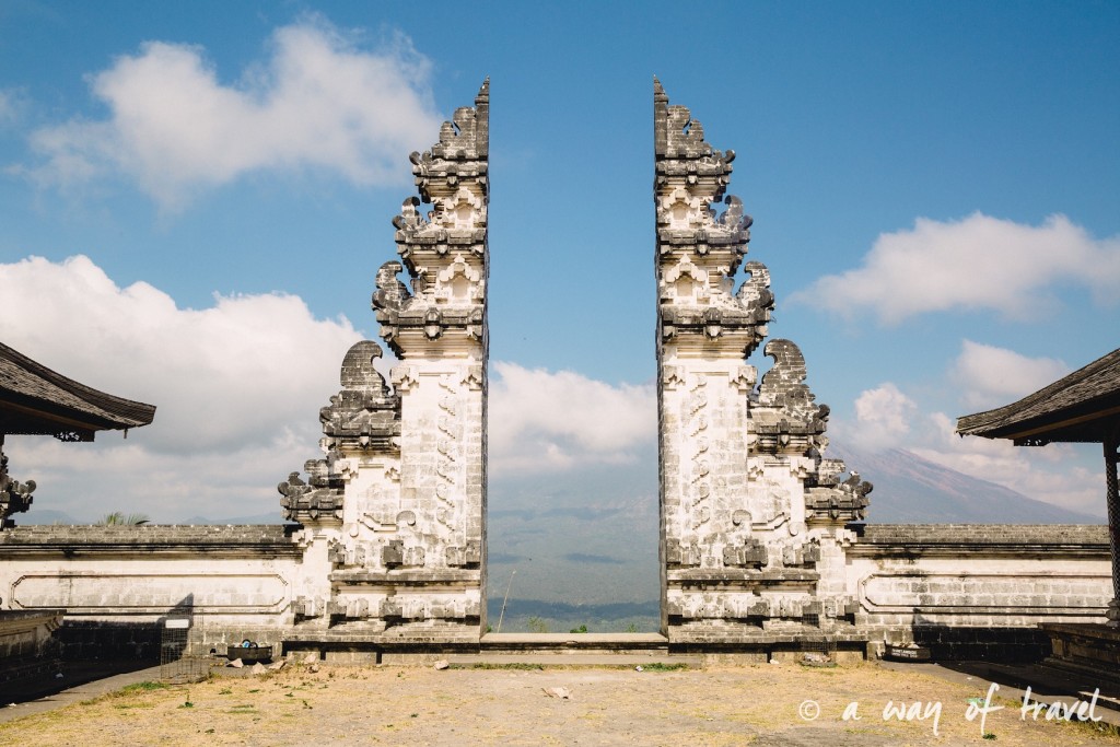 Pura Lempuyang temple vue mont agungTirtagangga water palace visit bali indonesia 47