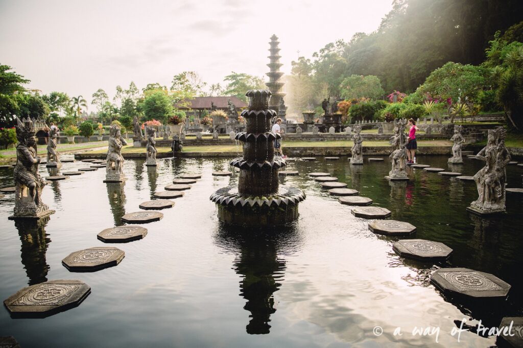 Tirtagangga water palace visit bali indonesia coucher soleil sunset palais
