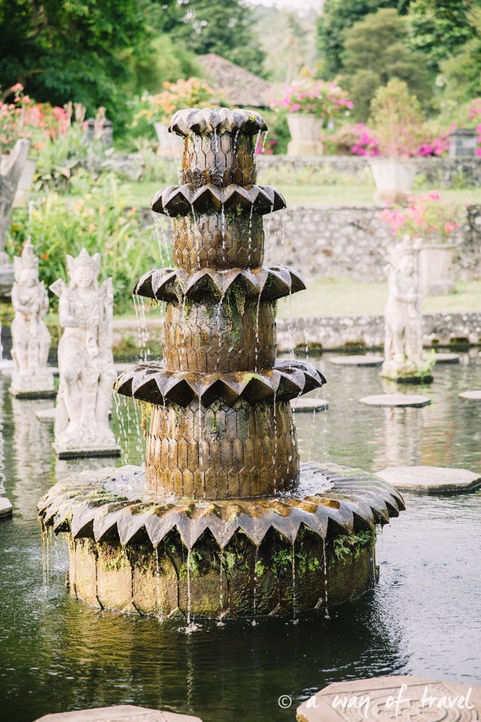 Tirtagangga water palace visit bali indonesia fontaine