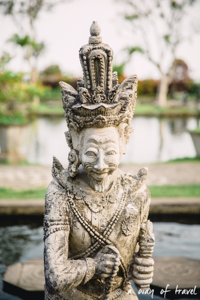 Tirtagangga water palace visit bali indonesia statut