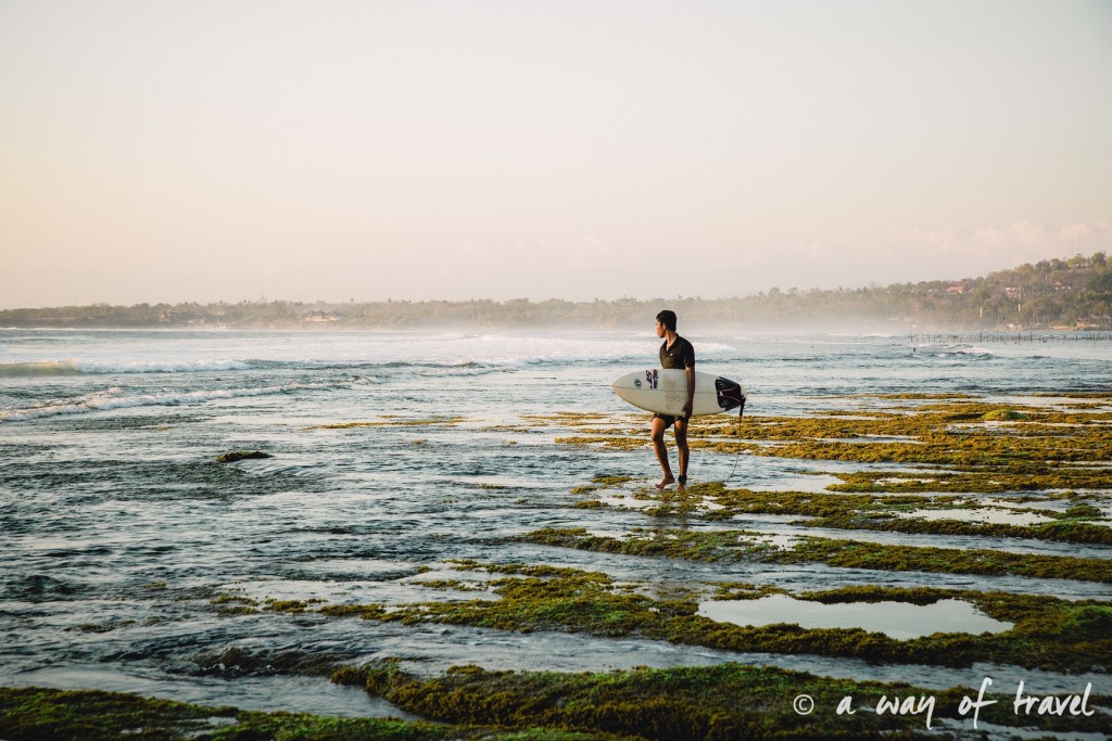 Visit Bali Indonesie Nasi Lembongan surfeur secret point