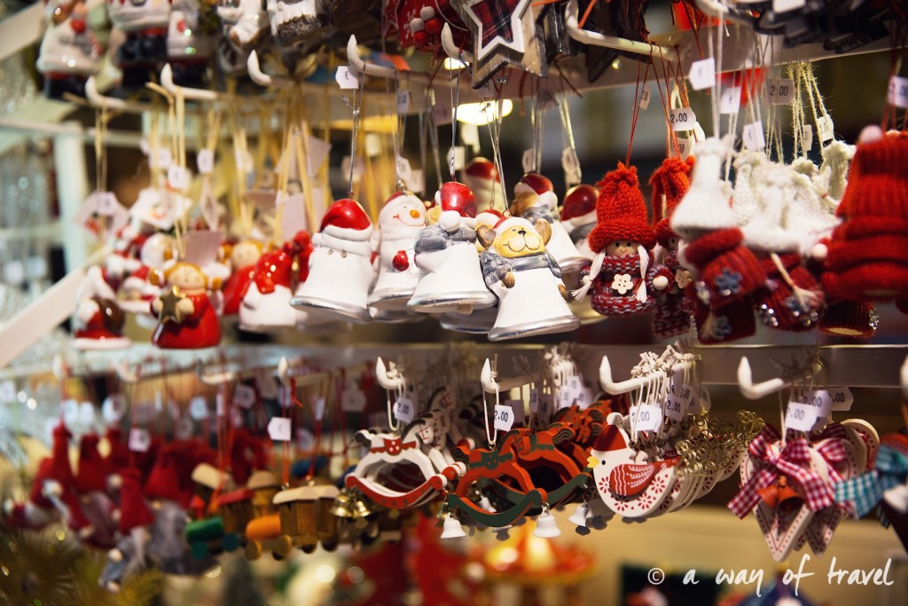 visit strasbourg marche noel christmas market capitale décoration